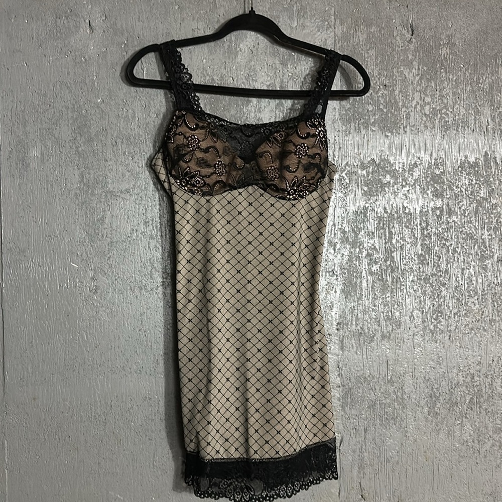 - F. I. T. Lingerie Slip, Fits M - Picture 3 of 8